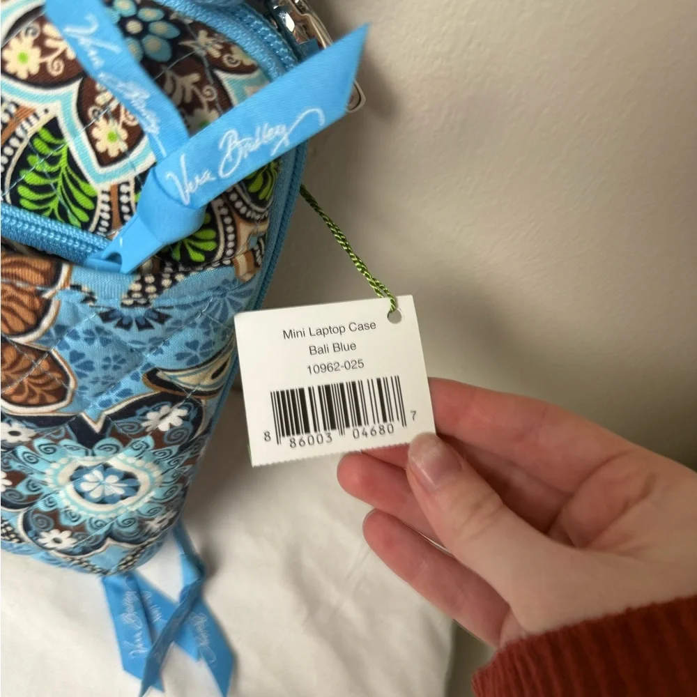 NWT Vera Bradley Bali Blue Mini Laptop Case Padded 12” X 8.5” Rare